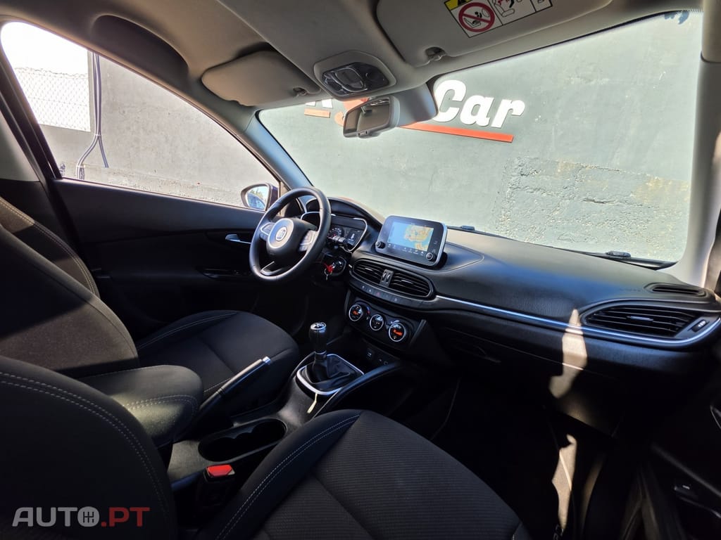 Fiat Tipo 1.3 M-Jet Lounge Tech J17