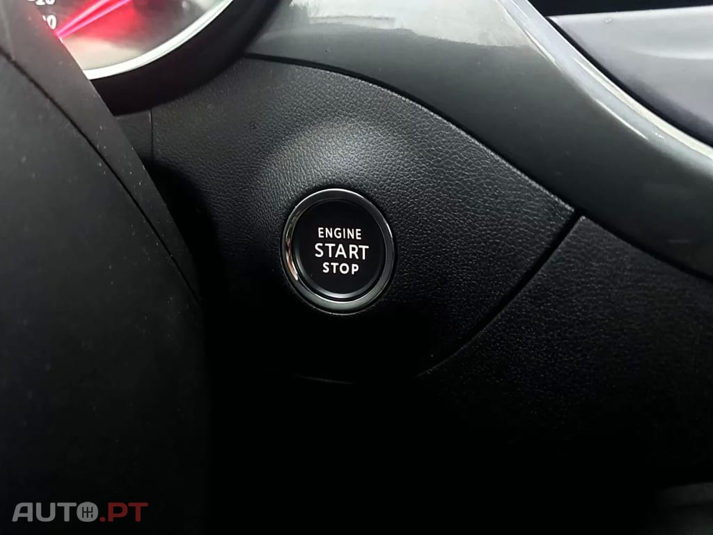 Opel Crossland 1.2 T Design & Tech