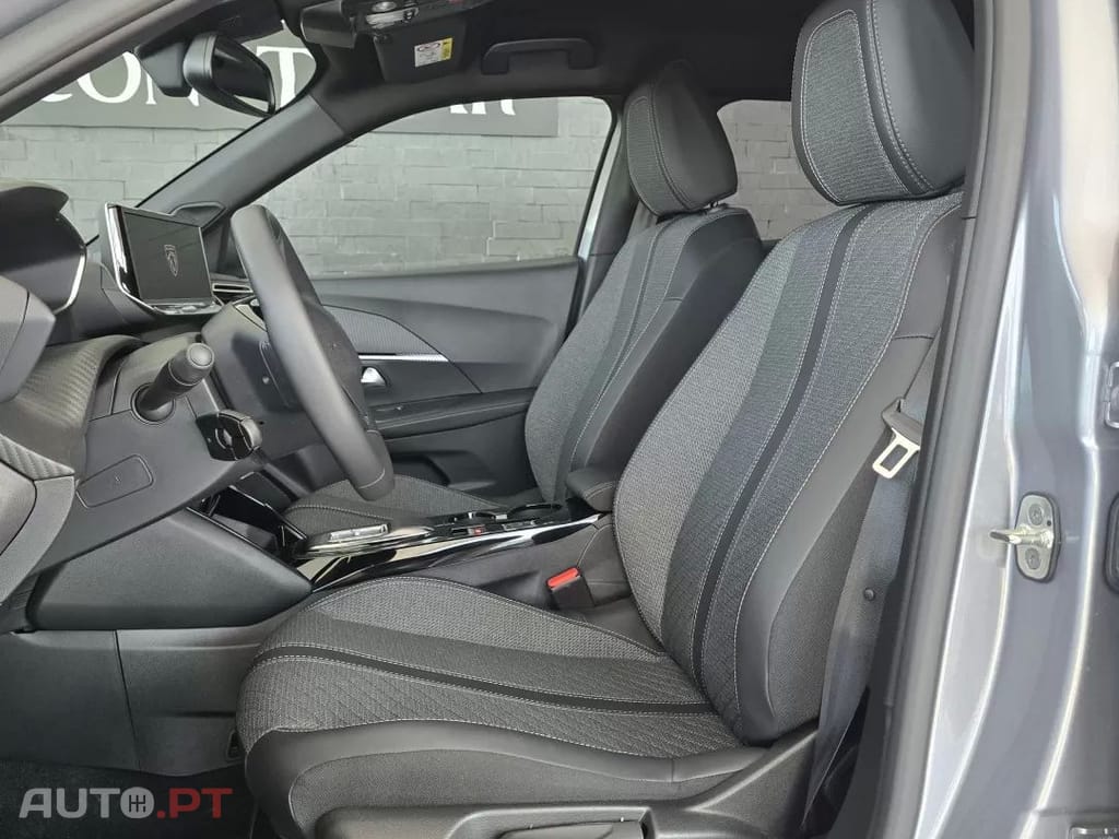 Peugeot E-2008 54 kWh Allure