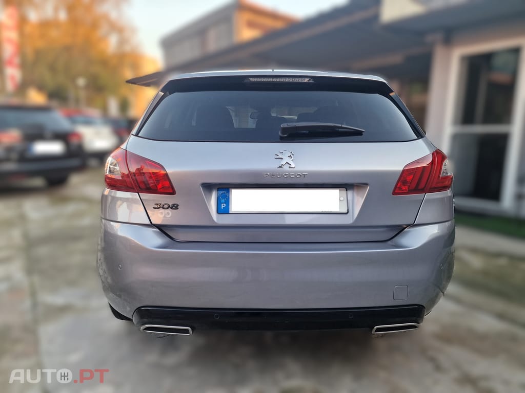Peugeot 308 1.2T 110cv Style
