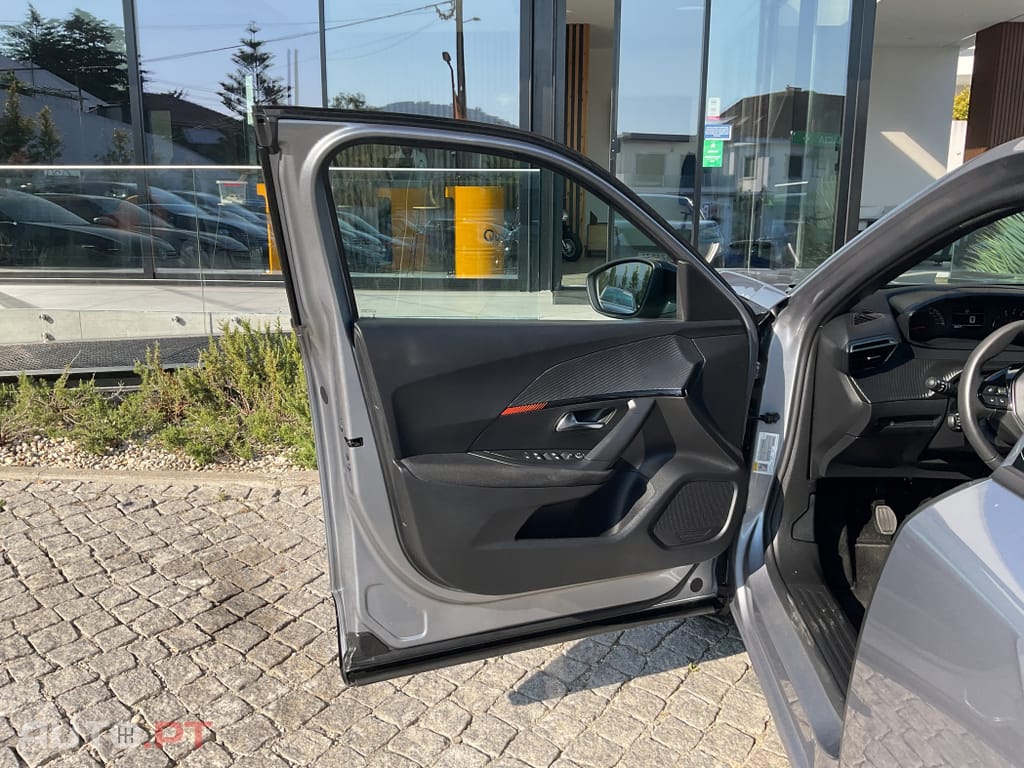 Peugeot 2008 1.5 BlueHDi Active