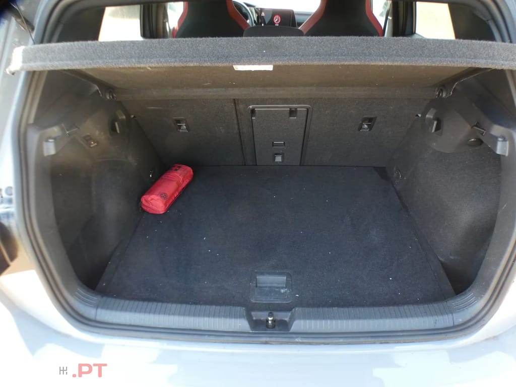 Volkswagen Golf 2.0 TSI GTI
