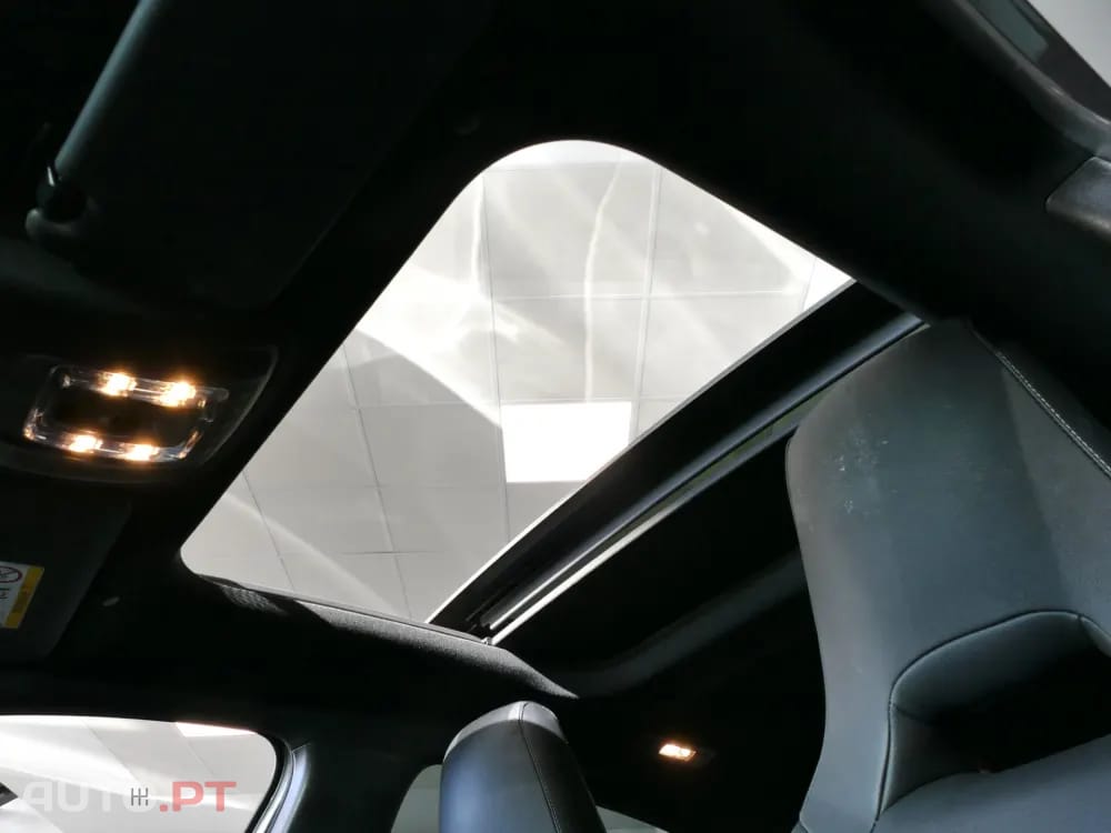 Mercedes-Benz A 250 e AMG Line