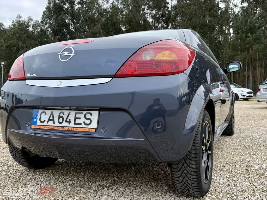 Opel Tigra TwinTop 1.4 Easytronic Edition