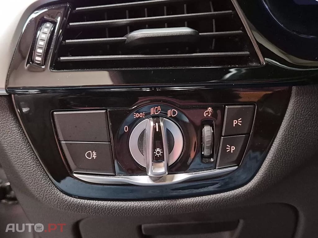 BMW 530 e Pack Desportivo M