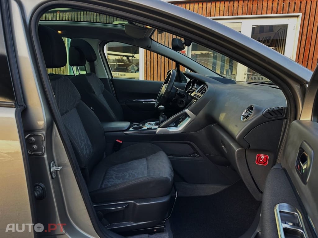 Peugeot 3008 1.6 HDi Sport JLL18