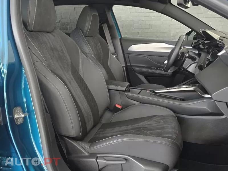 Peugeot 408 1.6 Hybrid GT e-EAT8