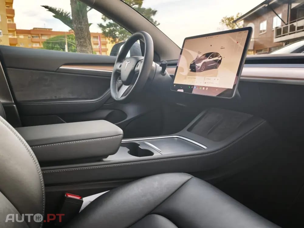 Tesla Model 3 Standard Range Plus RWD
