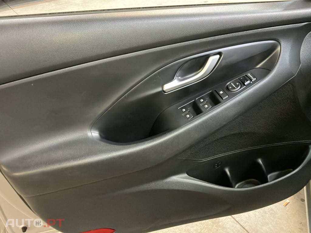 Hyundai i30 CW 1.6 CRDI 110 COMFORT PLUS