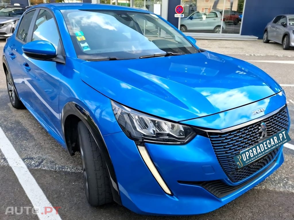 Peugeot E-208 50 kWh Style