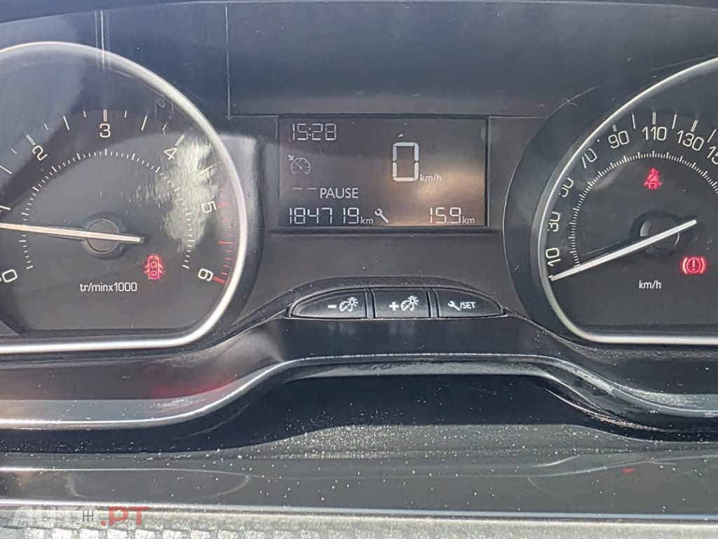 Peugeot 2008 1.6 BlueHDi Active