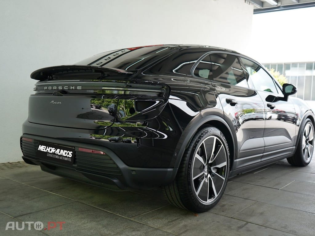 Porsche Macan Bose
