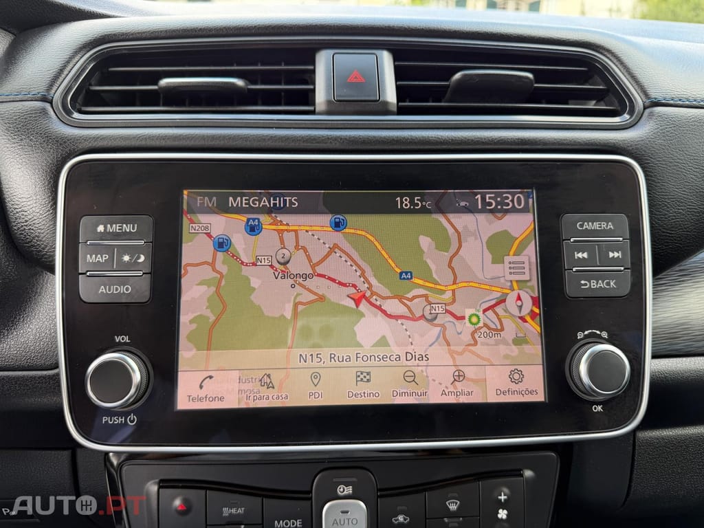 Nissan Leaf N-Connecta Two Tone