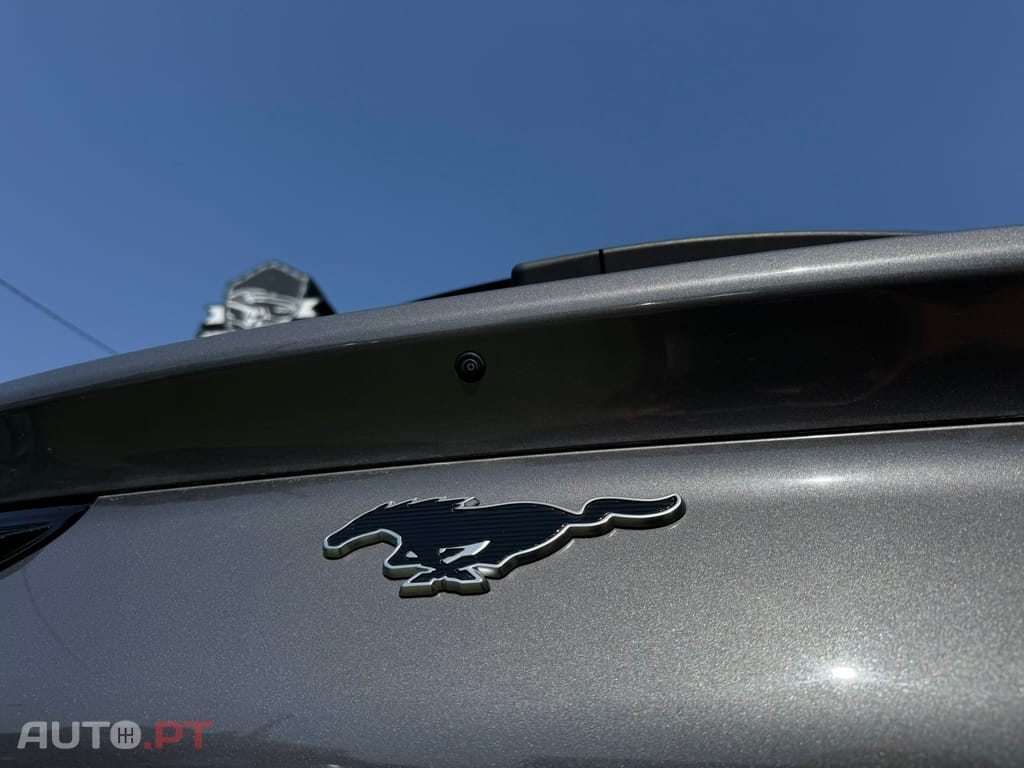 Ford Mustang Mach-E 72.6 kWh Premium AWD