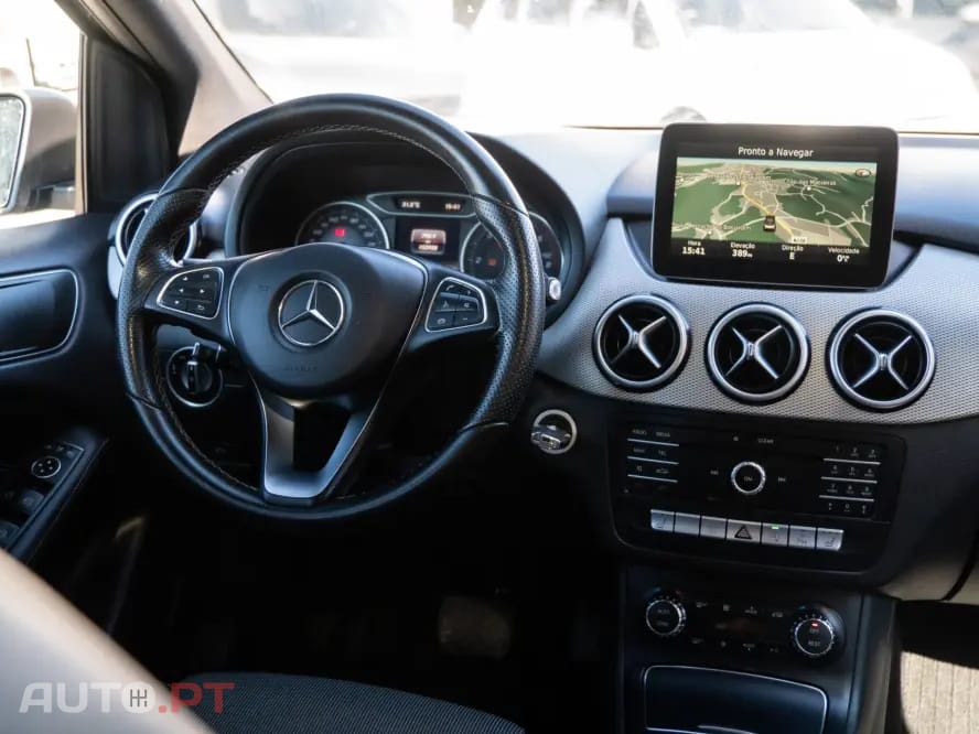 Mercedes-Benz B 200 (CDI) d 7G-DCT Style