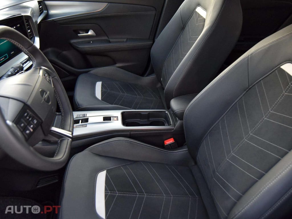 Opel Mokka 1.2 Hybrid GS eDCT