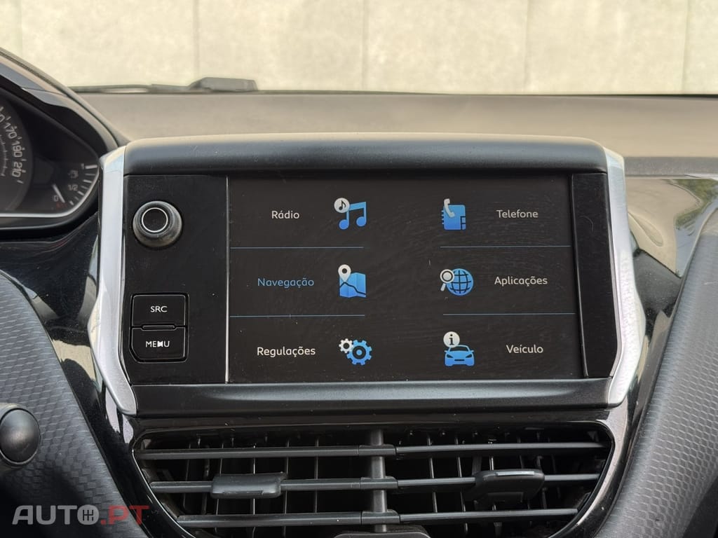 Peugeot 208 1.2 PureTech Signature