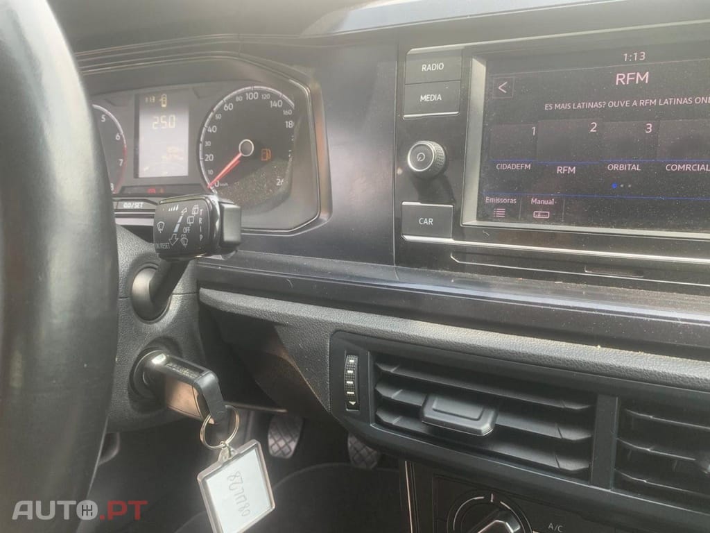 Volkswagen Polo 1.0 Confortline