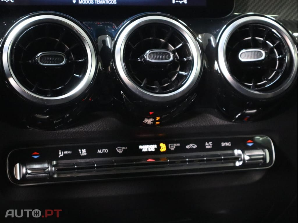 Mercedes-Benz GLB 180 d Auto AMG  7 L