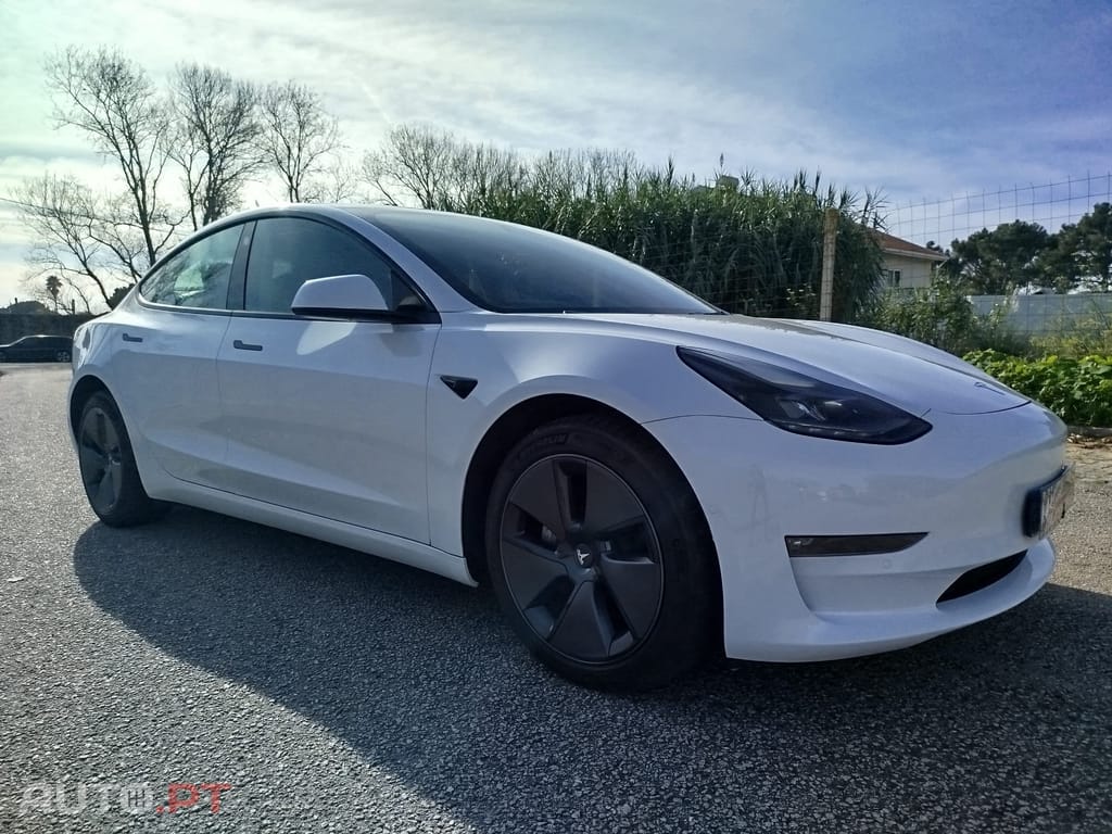 Tesla Model 3 Long Range AWD Dual Motor