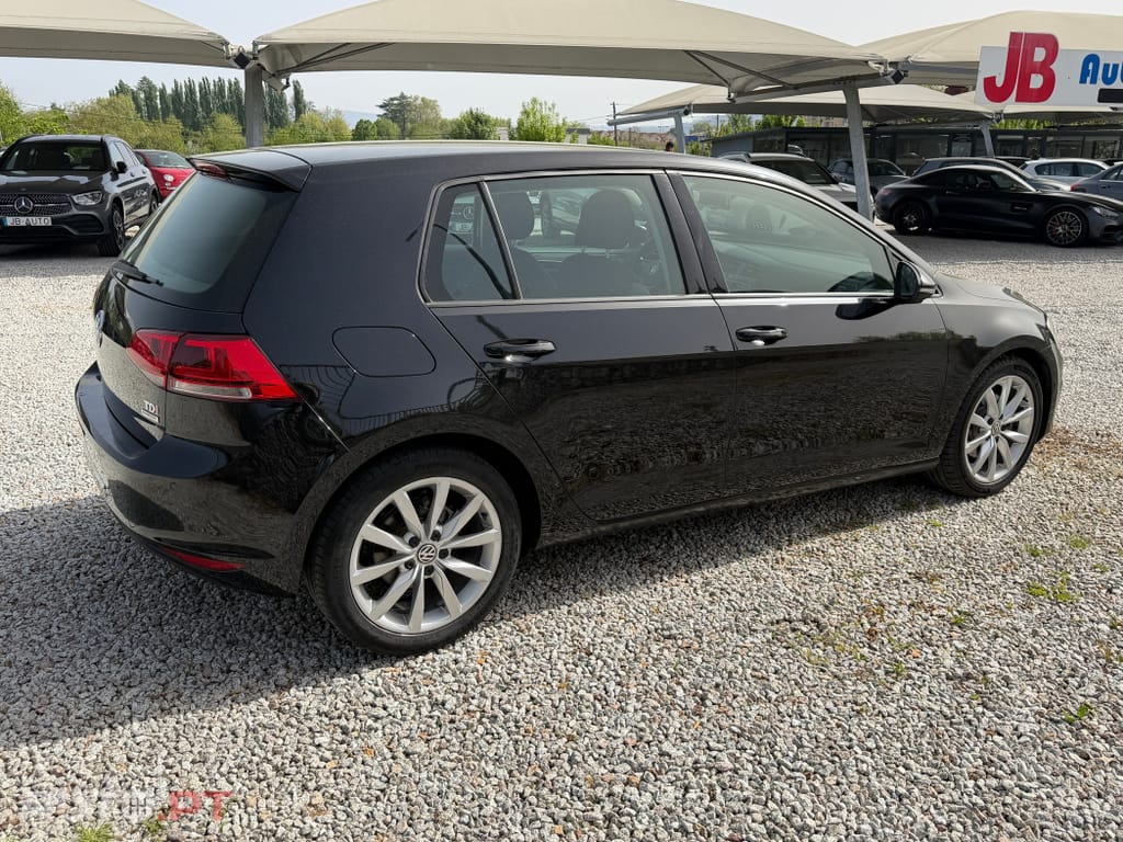 Volkswagen Golf 1.6 TDi Highline