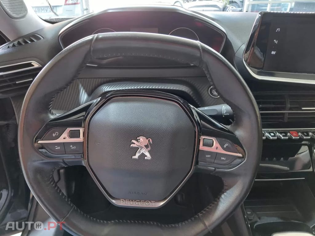Peugeot 2008 1.2 PureTech Allure Pack