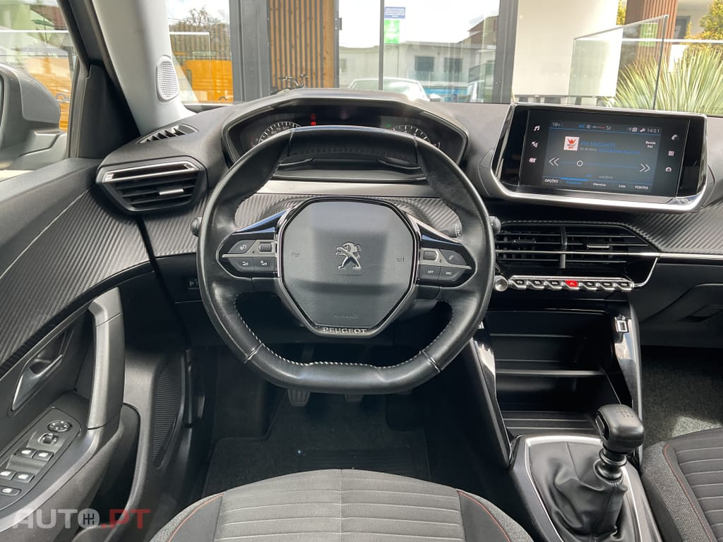 Peugeot 2008 1.2 PureTech Active Pack