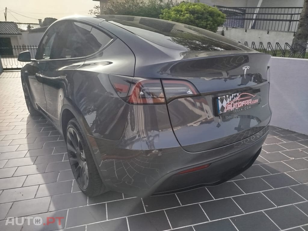 Tesla Model Y Long Range Tração Integral