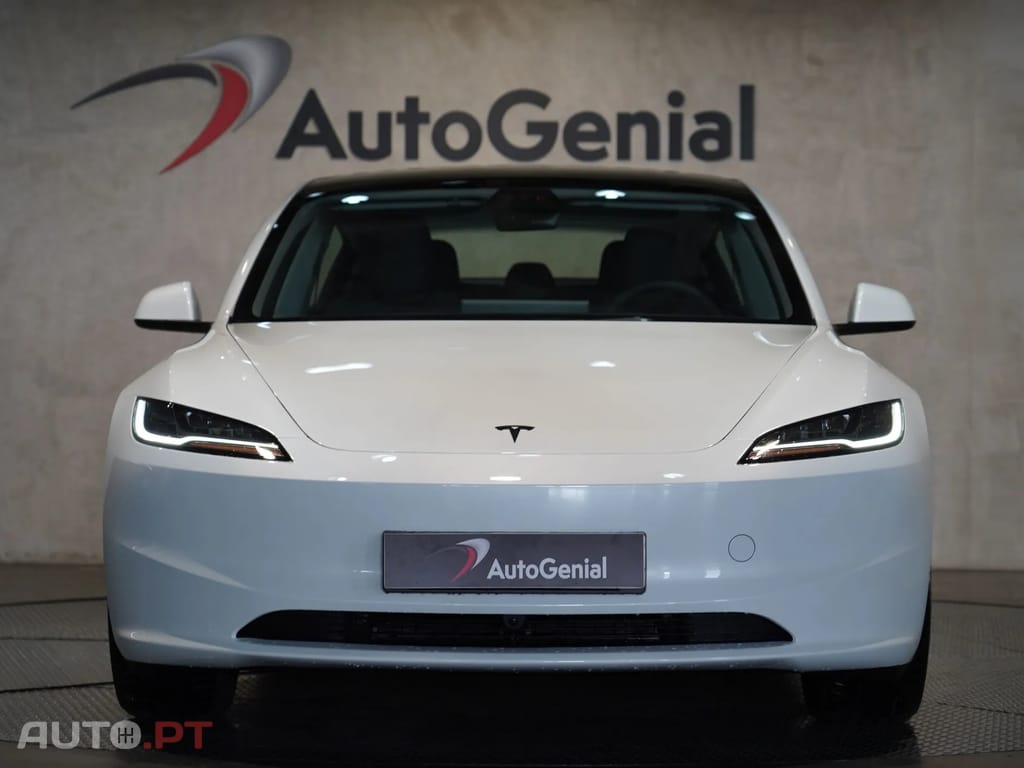 Tesla Model 3 Tração Traseira