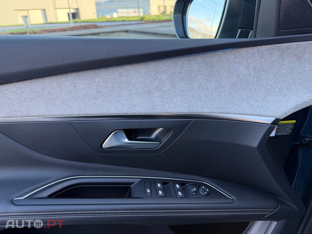 Peugeot 3008 1.2 Hybrid GT e-DCS6