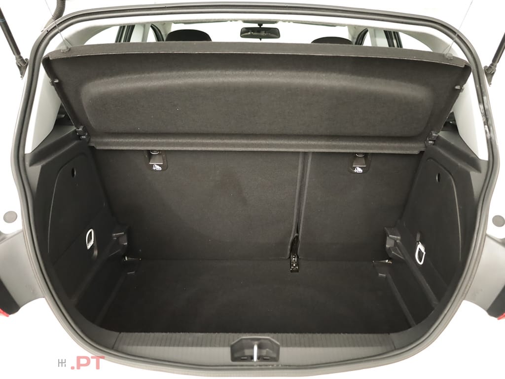 Opel Corsa Corsa 1.2 Edition — fotografia 21