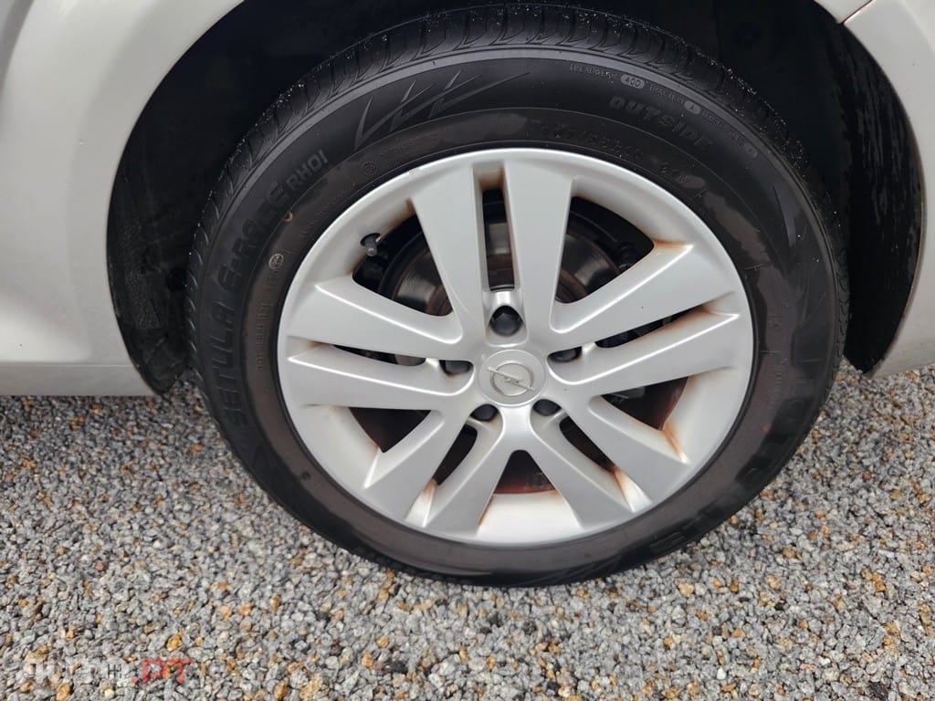 Opel Astra GTC 1.3 CDTi