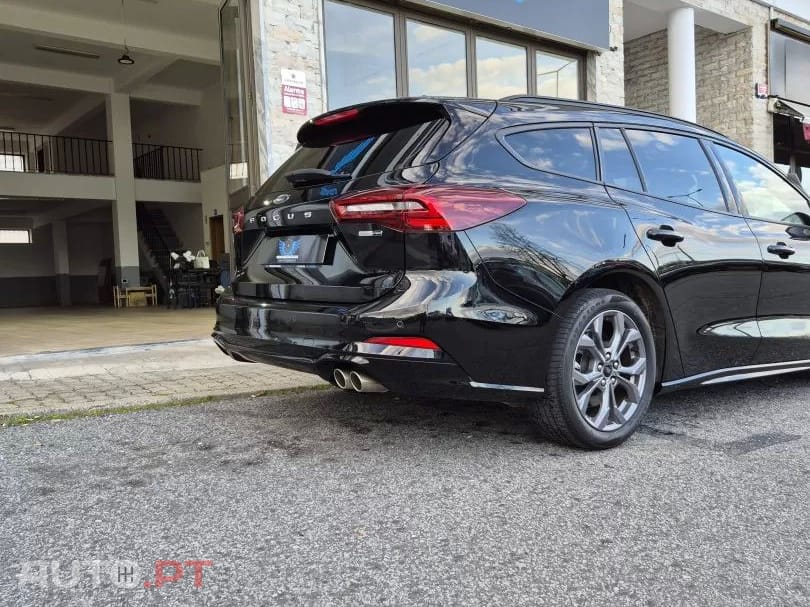 Ford Focus SW 1.0 EcoBoost MHEV ST-Line
