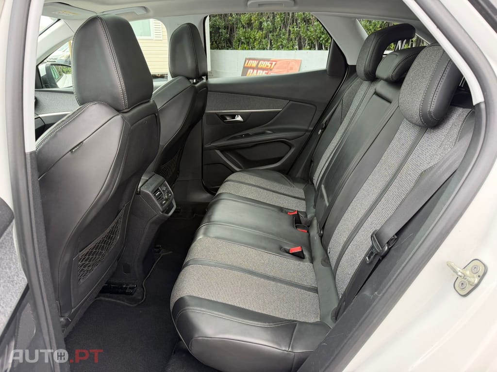 Peugeot 3008 1.2 PureTech Allure