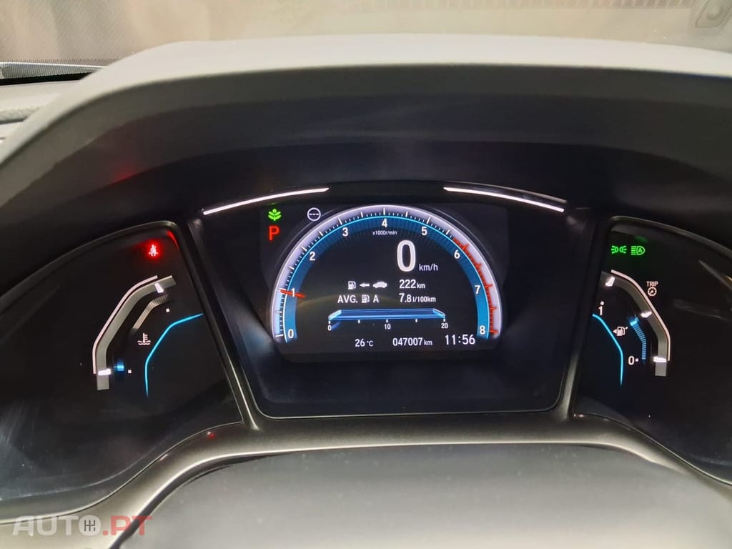 Honda Civic 1.0 i-VTEC Elegance CVT