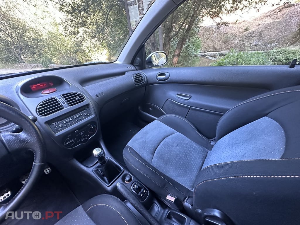 Peugeot 206 1.6 HDi XS