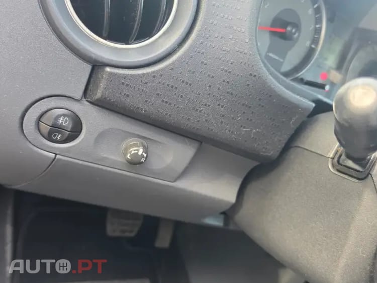 Mitsubishi Colt 1.3 Invite CA