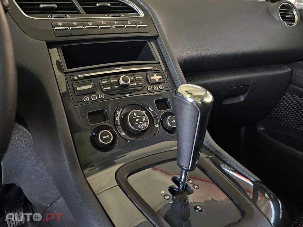 Peugeot 5008 1.6 e-HDi 7L Allure 2-Tronic