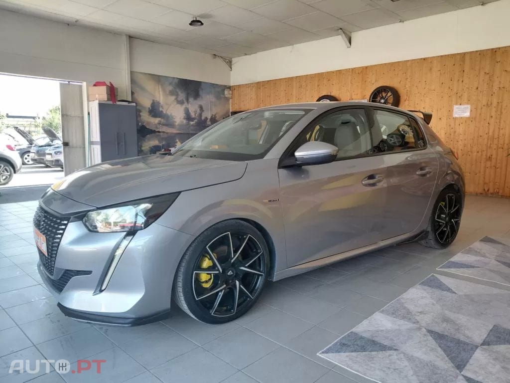 Peugeot 208 1.2 PureTech GT