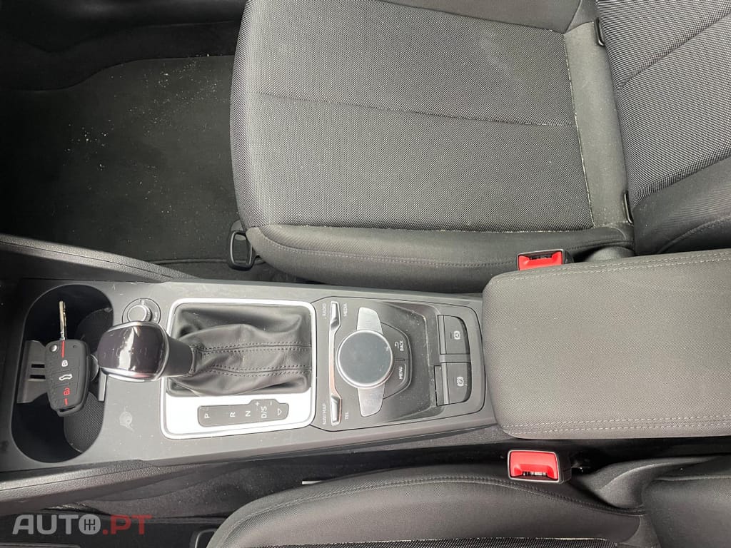 Audi Q2 30 TDI ADVANCE 