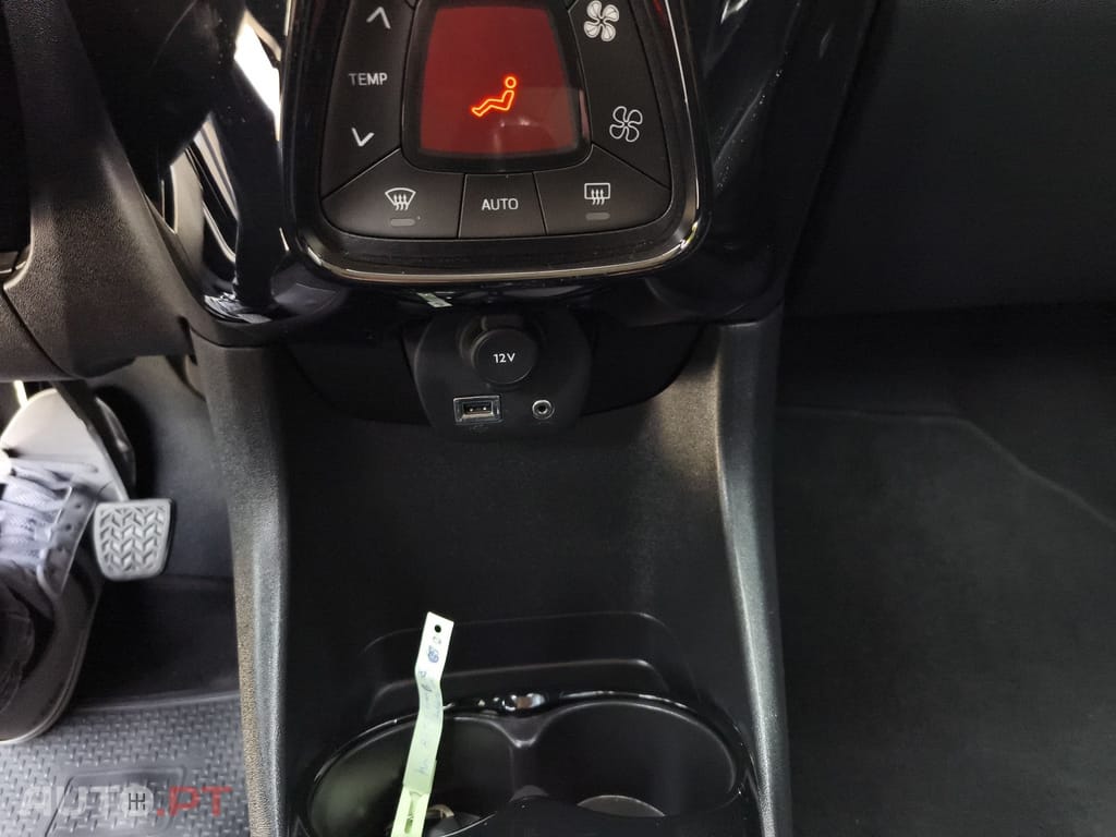 Citroen C1 1.2 VTi Shine