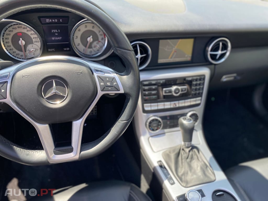Mercedes-Benz SLK 200 BlueEFFICIENCY 7G-TRONIC Roadster pur