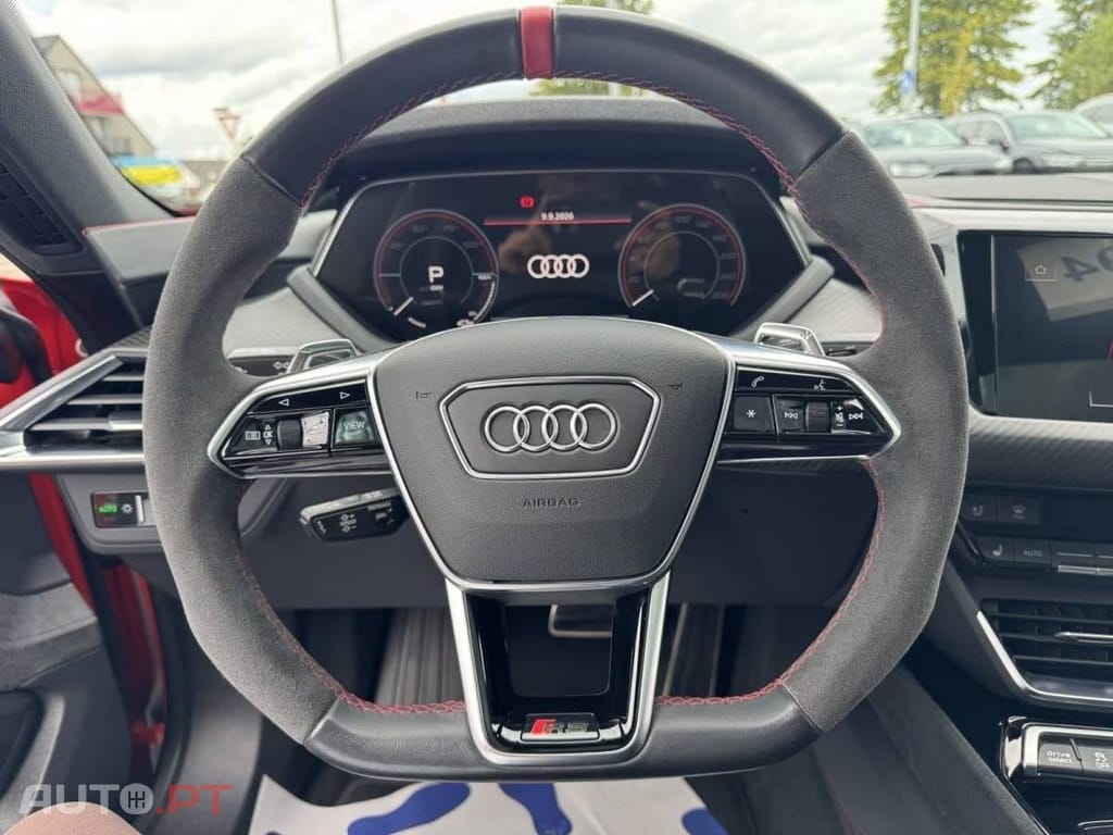 Audi RS E-Tron GT quattro
