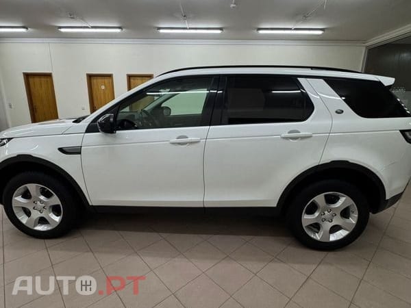 Land Rover Discovery Sport 2.0 eD4 Pure