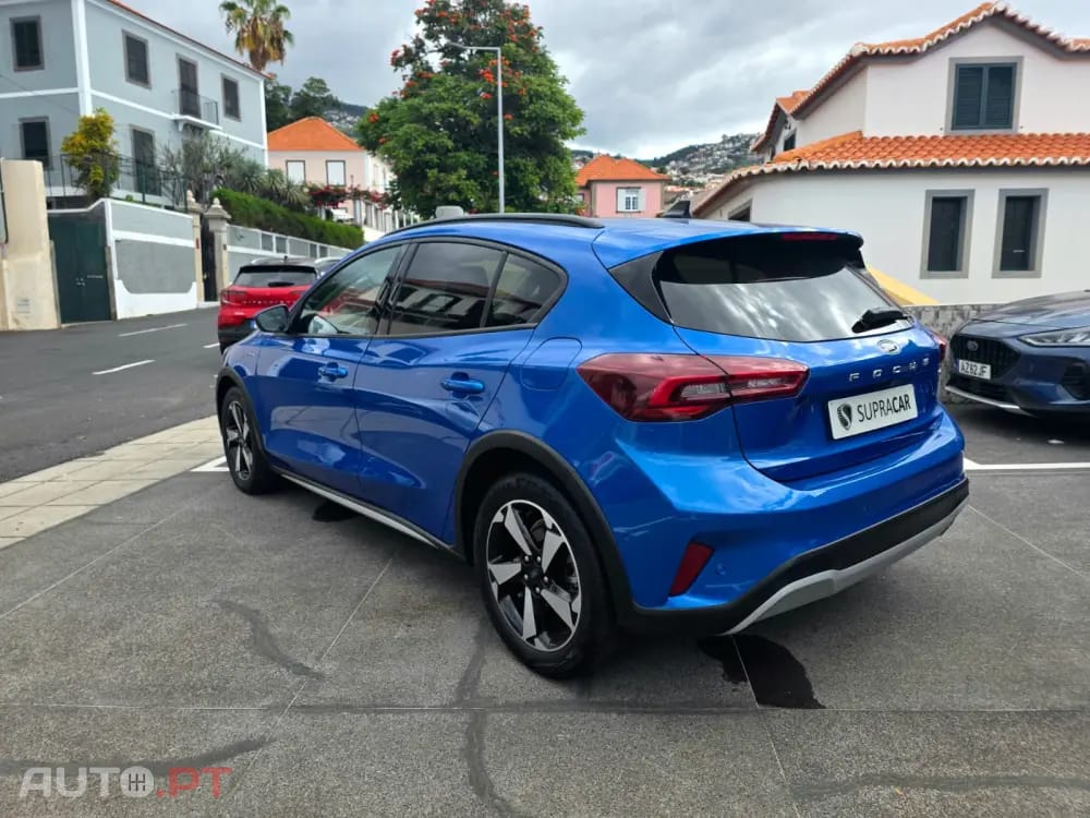 Ford Focus 1.0 EcoBoost MHEV Connected