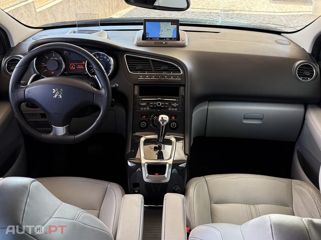 Peugeot 5008 1.6 E-HDi 5L Allure CMP6