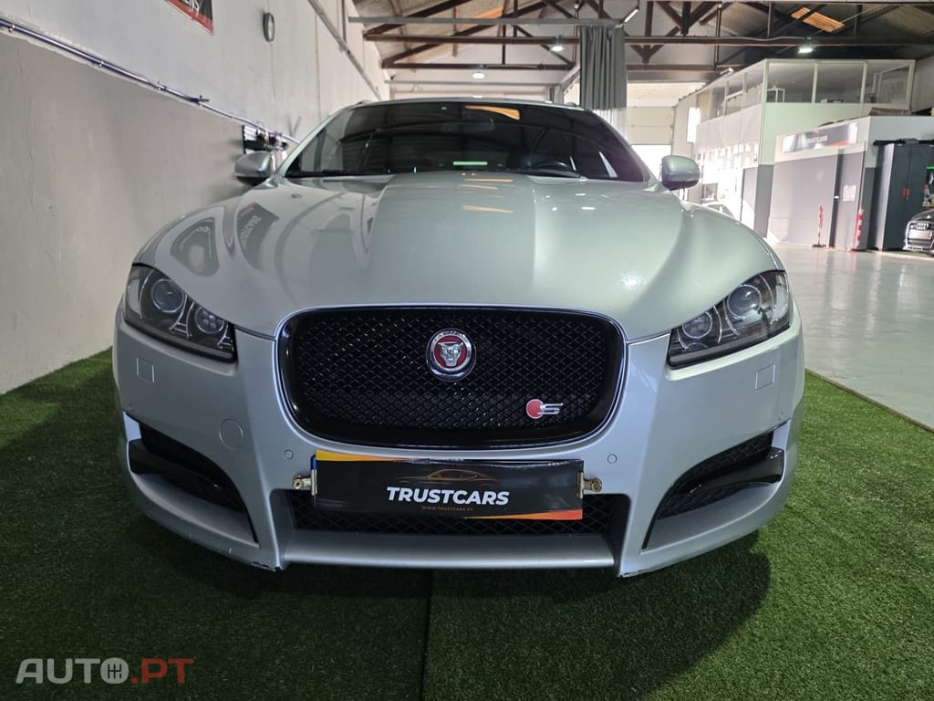 Jaguar XF 2.2 D R-Sport