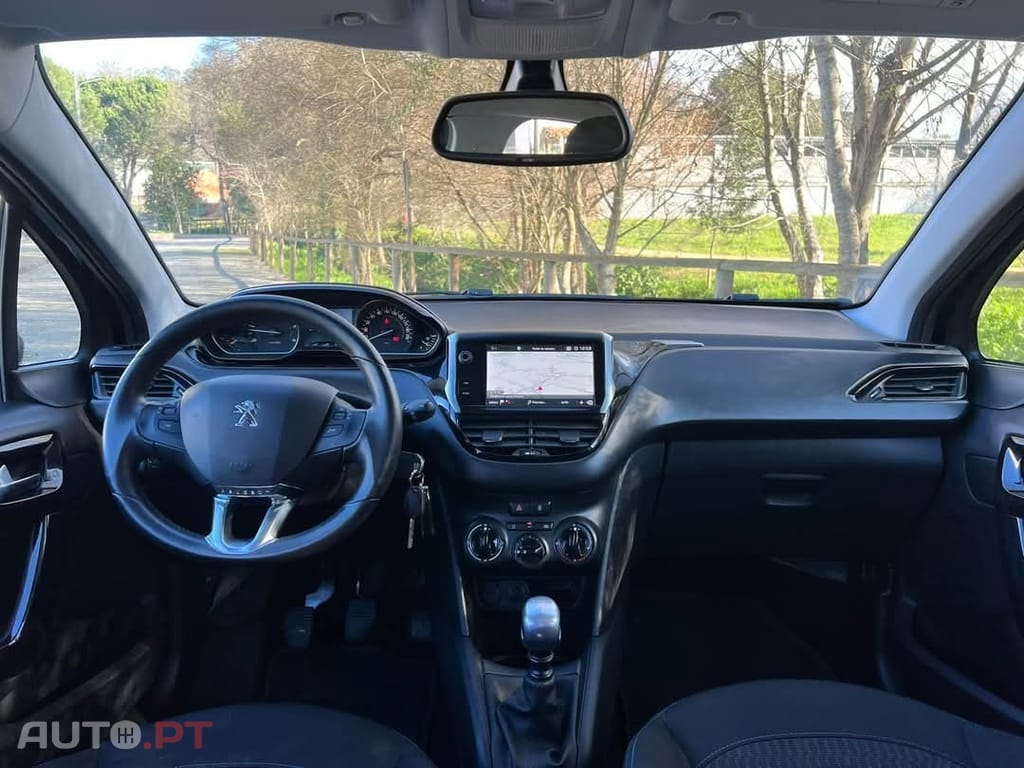 Peugeot 208 1.5 BlueHDi Allure