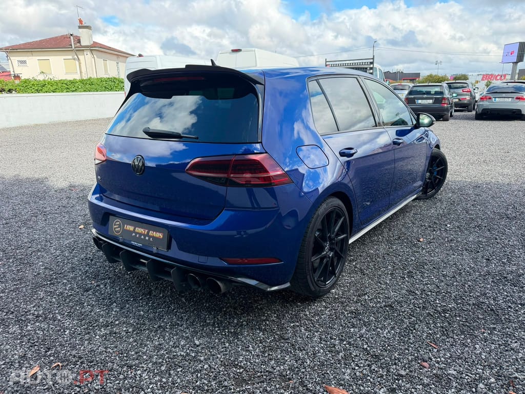 Volkswagen Golf R 4Motion (BlueMotion ) DSG