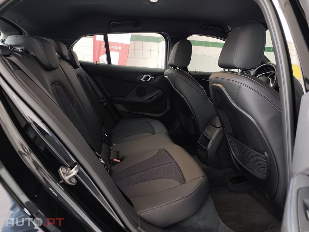 BMW 116 d Pack Desportivo M